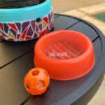 KIT Comedouro 150ml Neon Laranja Brinde Bolinha Guizo - Imagem 2